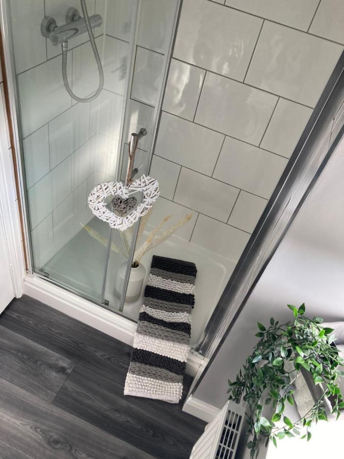 Cheshire Home Stays Crewe Esterno foto
